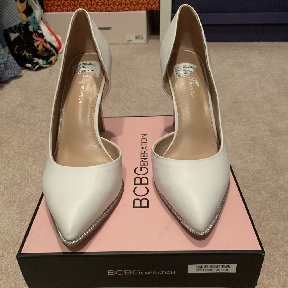 BCBG White pumps